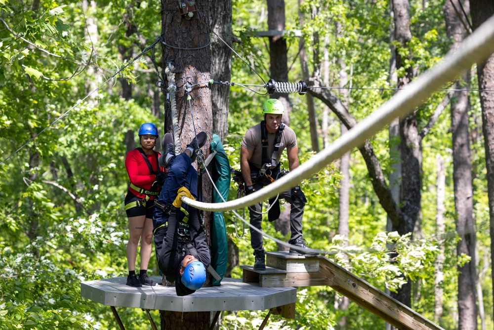 U.S. Marines Demonstrate Devil Dog Dare for Civil Air Patrol