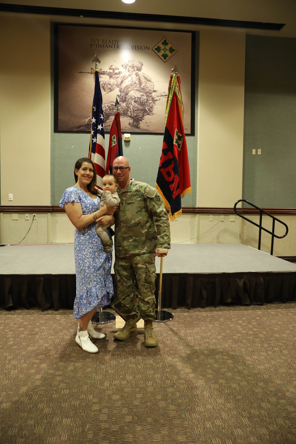 READY Company Headquarters and Headquarters Battalion 4th Division Change of Responsibility
