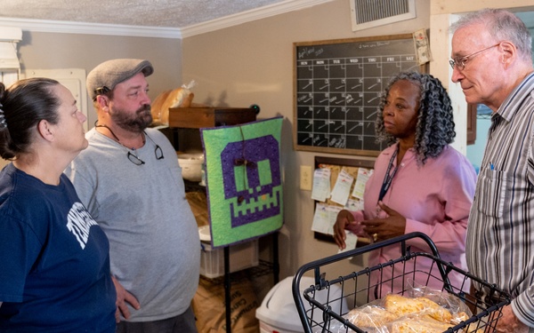 FEMA Volunteer Liaisons Visit Volunteers in Covington