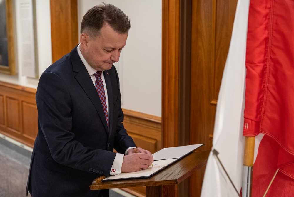 Secretary Austin hosts Polish Defense Minister Mariusz Błaszczak