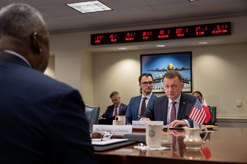 Secretary Austin hosts Polish Defense Minister Mariusz Błaszczak