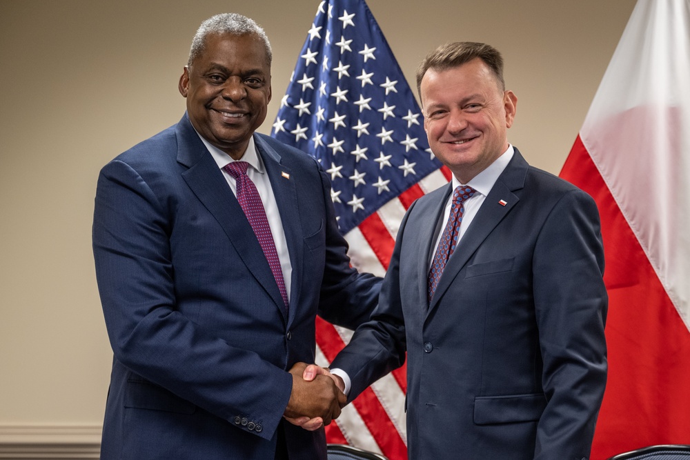 Secretary Austin hosts Polish Defense Minister Mariusz Błaszczak