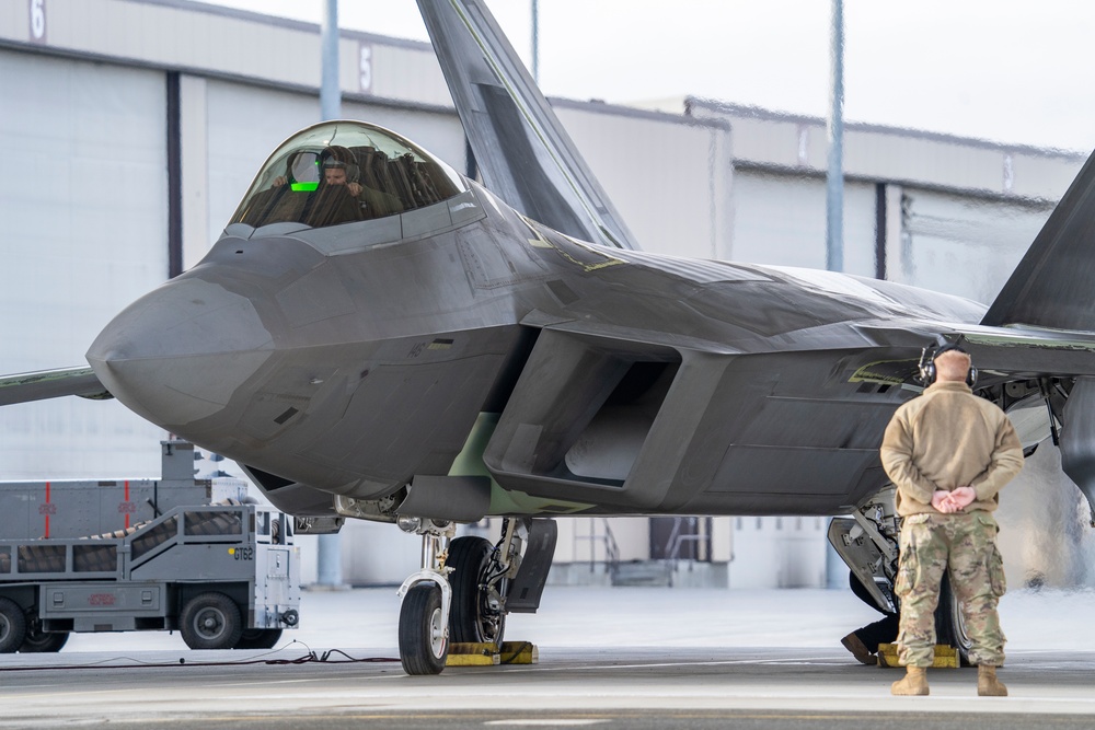 F-22 Raptor rejoins fleet after five-year absence