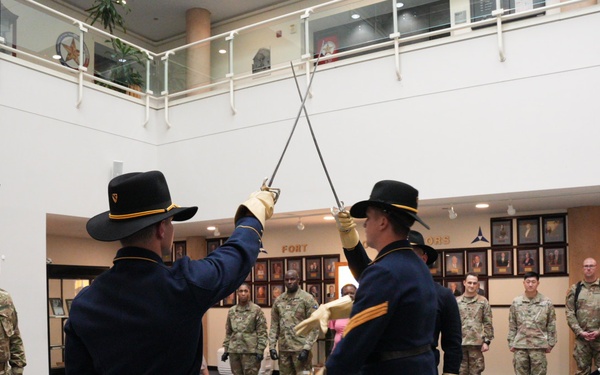 III Armored Corps honors outgoing general officers, welcomes newest from UK