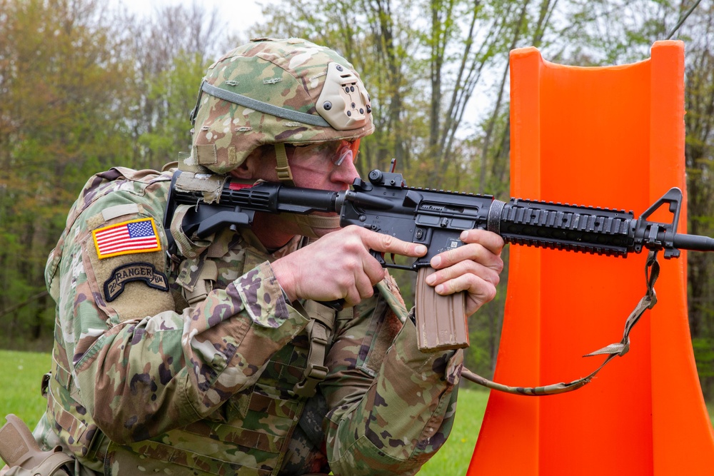Iowa and Illinois Army National Guard Soldiers compete in the 2023 Region IV Best Warrior Competition