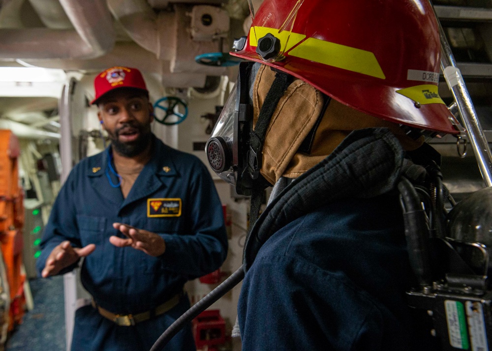 USS Paul Hamilton Conducts Damage Control Drill