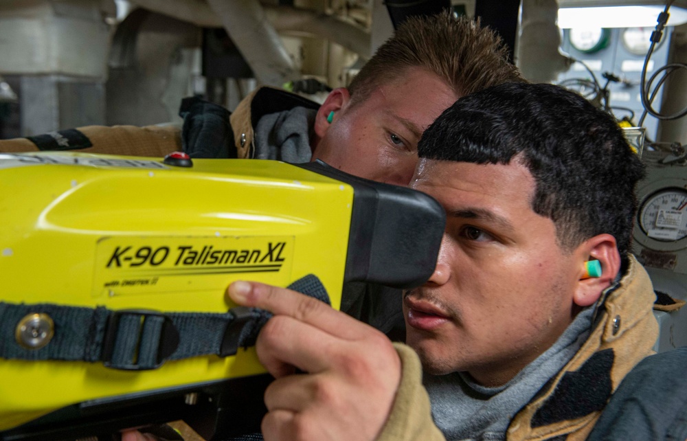 USS Paul Hamilton Conducts Damage Control Drill