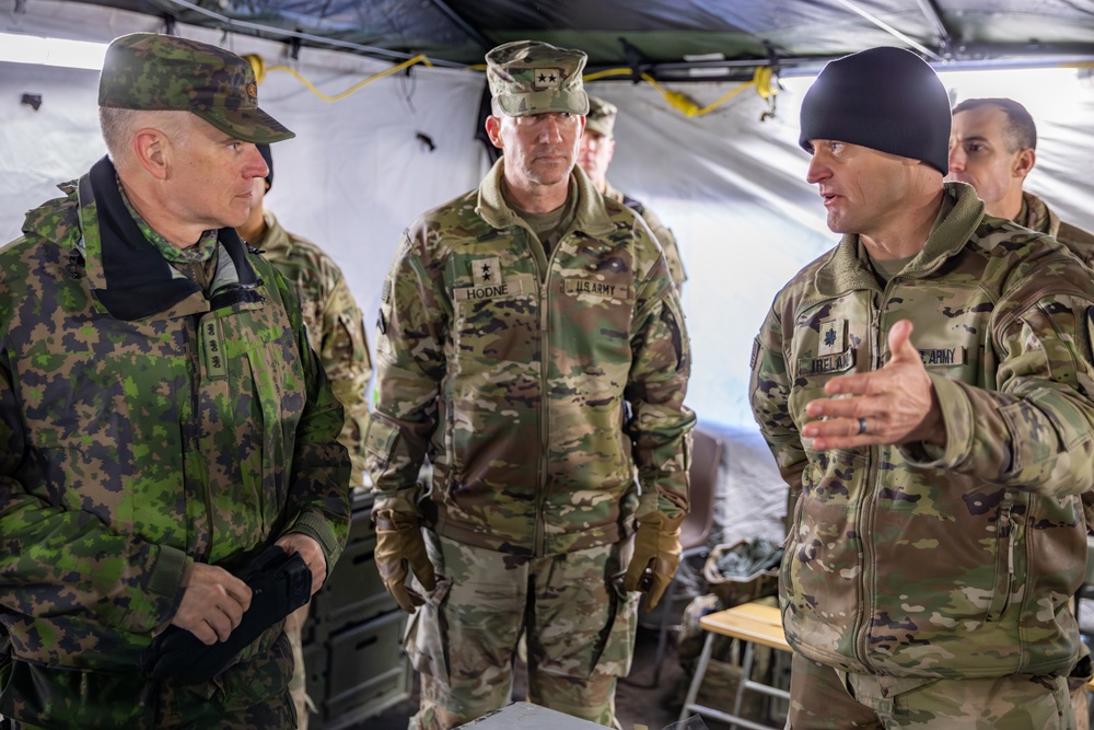 Ivy Commander Visits 1-8 CAV Mustangs During Arrow 23