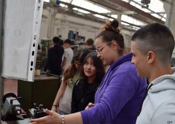 Busy spring for the Vicenza High School visiting Italian university, school