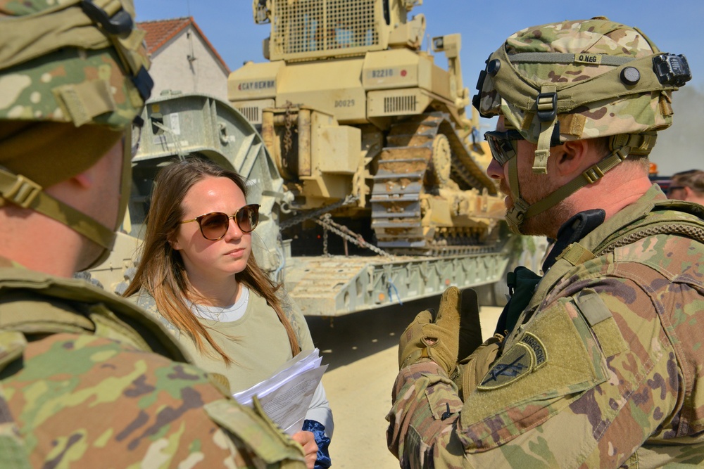 Army Reserve Civil Affairs Soldiers Participate In Combined Resolve 18