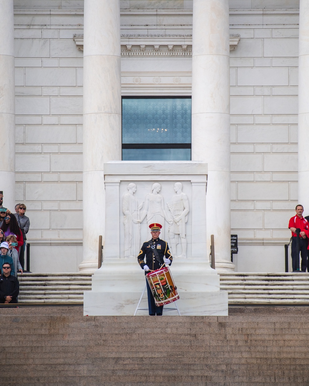 President of the Philippines Lays Wreath at Arlington National Cemetery