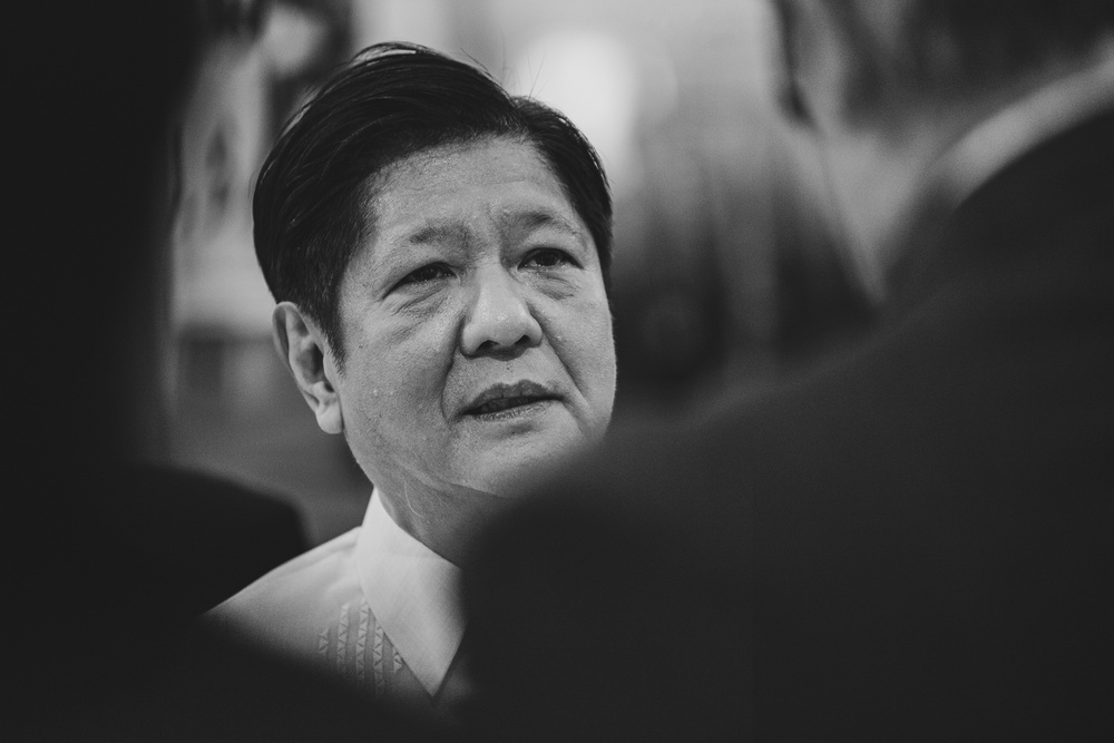 President of the Philippines Lays Wreath at Arlington National Cemetery