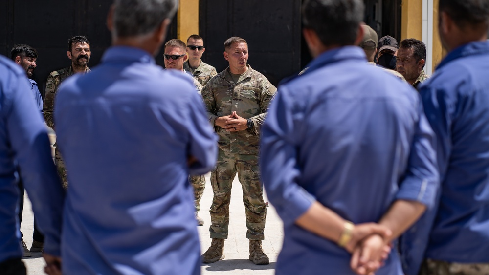 SDF, Coalition teaches life-saving medical training