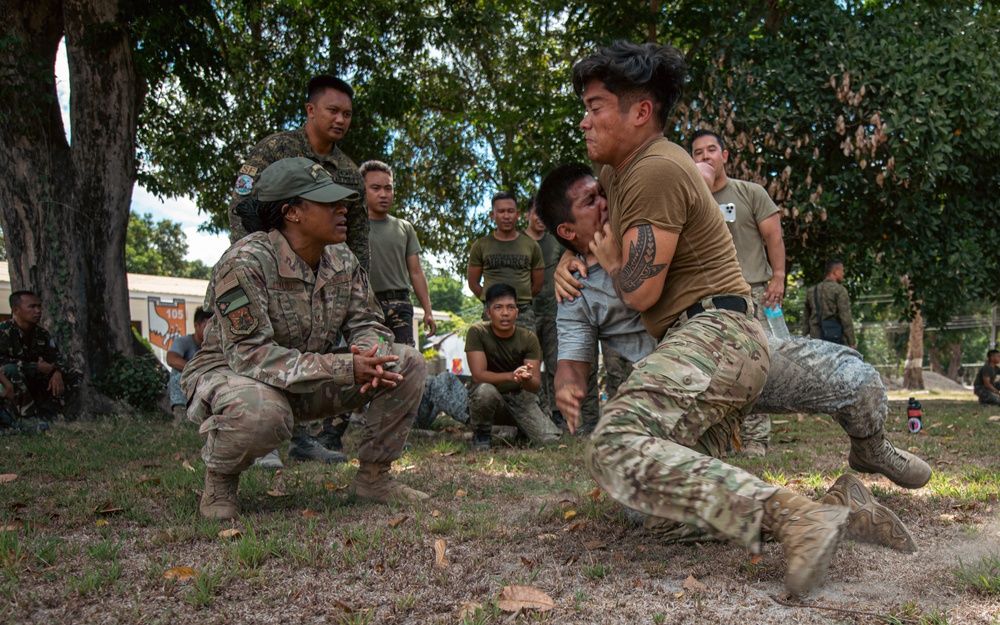 USAF, PAF stay fit to fight at Cope Thunder