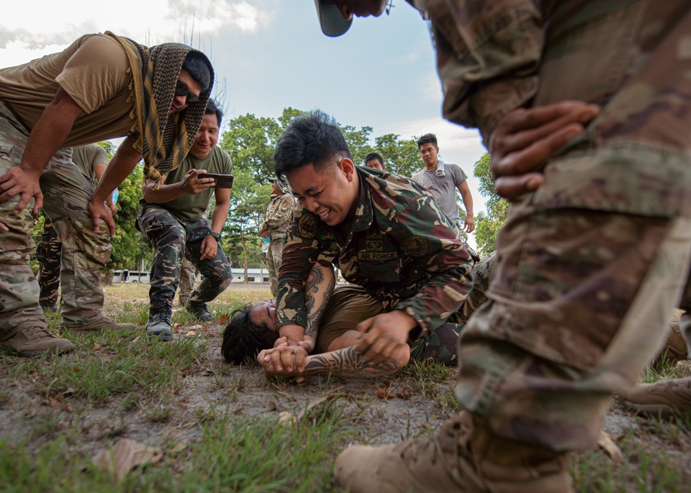 USAF, PAF stay fit to fight at Cope Thunder