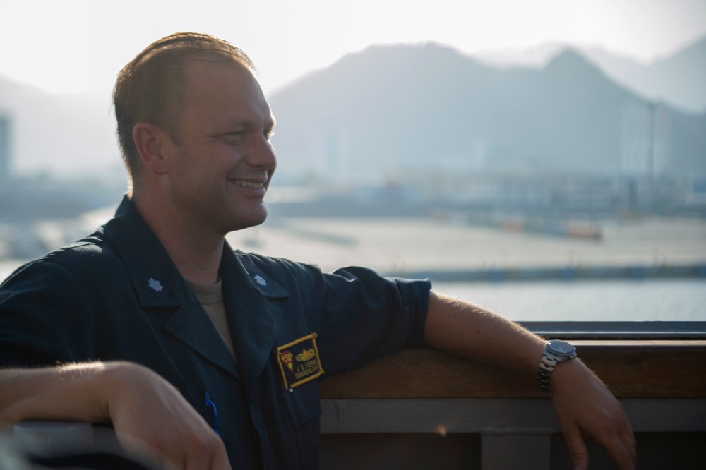 USS Paul Hamilton Fujairah Departure