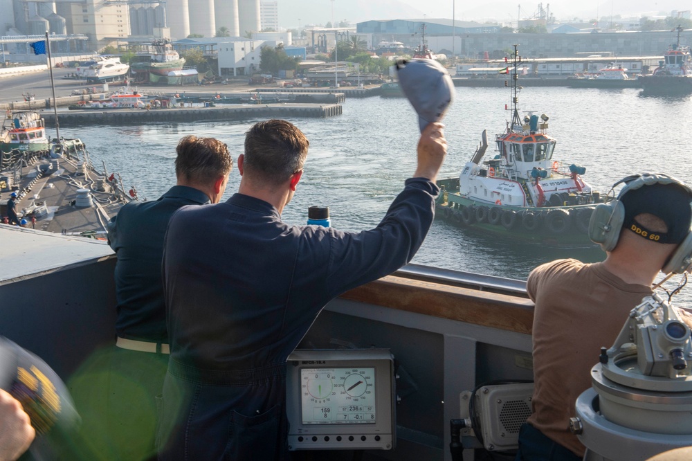 USS Paul Hamilton Fujairah Departure