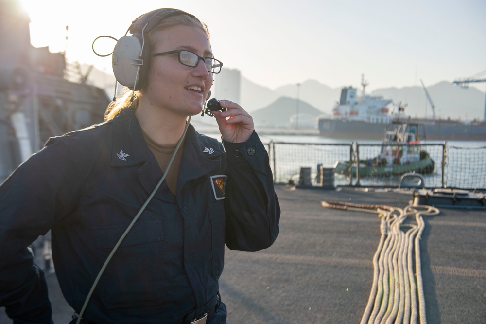 USS Paul Hamilton Fujairah Departure