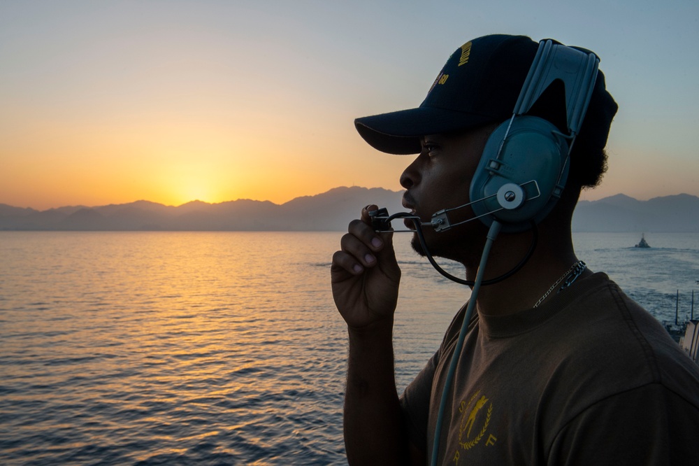 USS Paul Hamilton Fujairah Departure