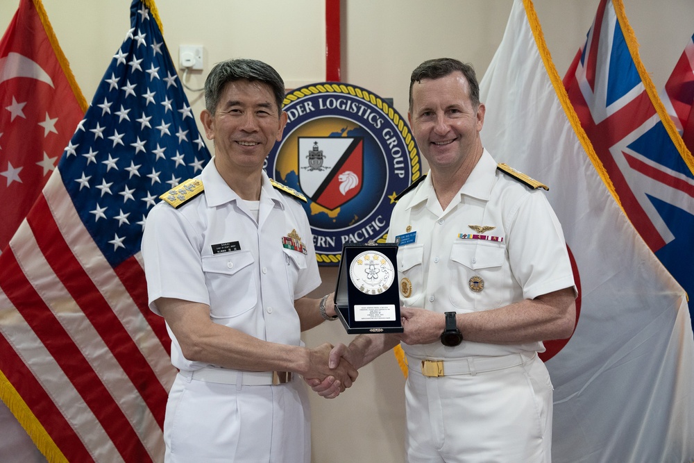 JMSDF Chief of Staff Visits COMLOG WESTPAC