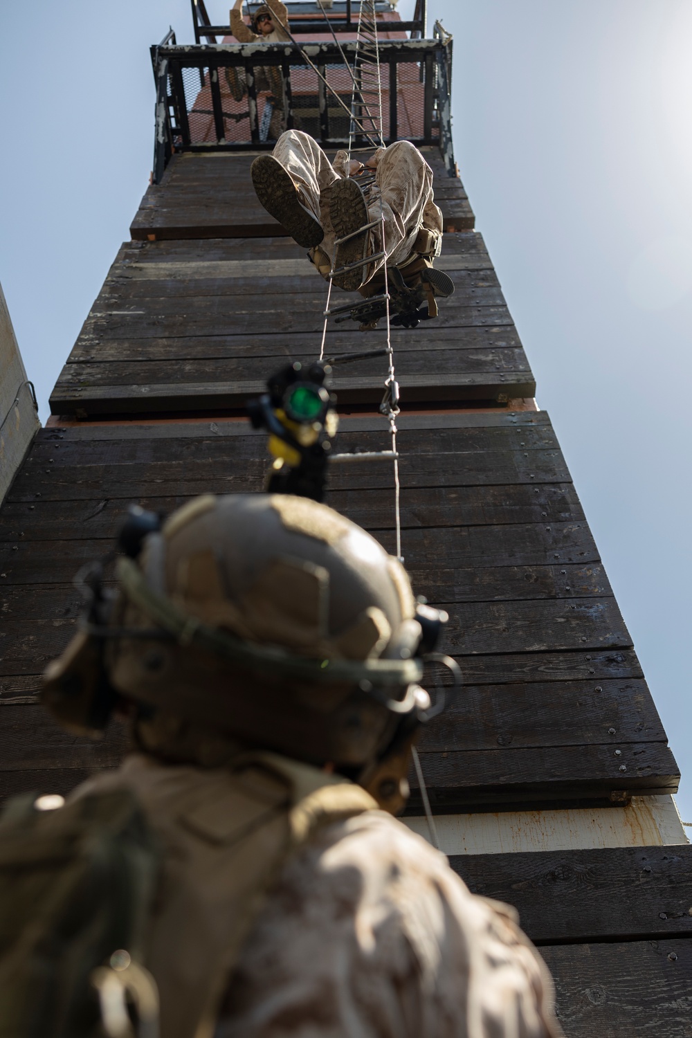 3rd Recon Marines Teaches VBSS Tactics to BLT 2/1