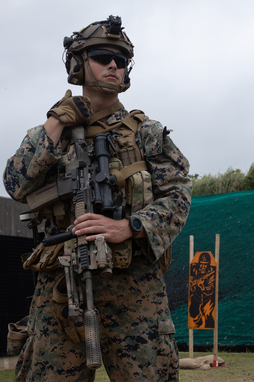 Marines with 31st MEU landing team conduct live-fire exercises