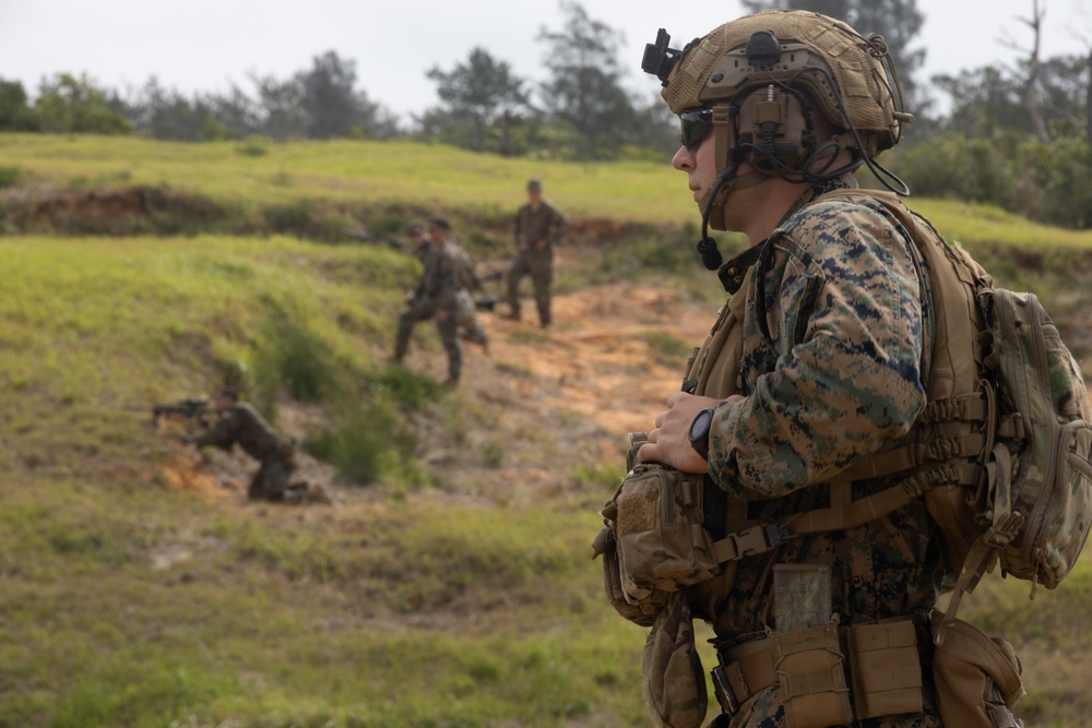 DVIDS - Images - Marines with 31st MEU landing team conduct live-fire ...