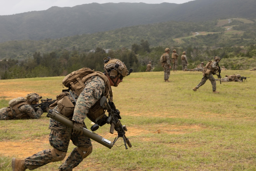 Marines with 31st MEU landing team conduct live-fire exercises