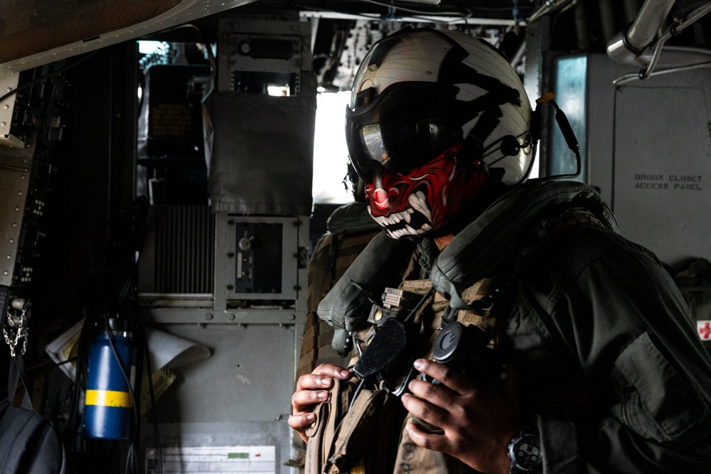 3rd Recon Marines Teaches VBSS Tactics to BLT 2/1