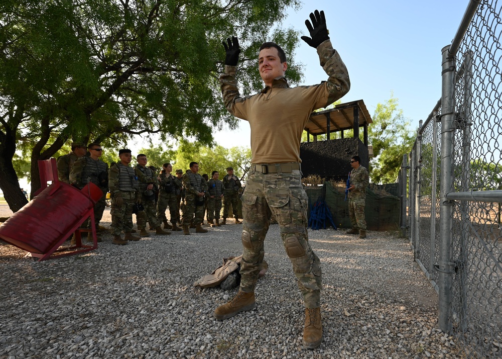 ROTC cadets train with Goodfellow