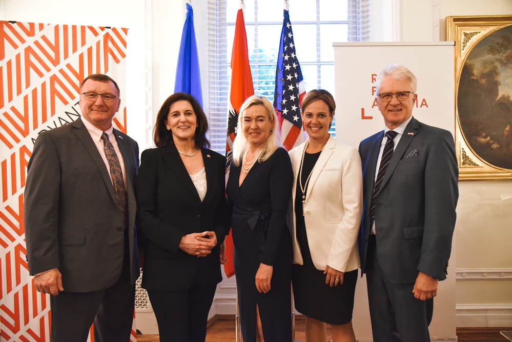Austrian Ambassador hosts US Ambassador and Vermont delegation at investment summit