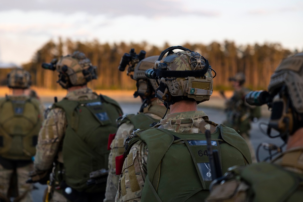 Marine Raiders conduct freefall jump operations