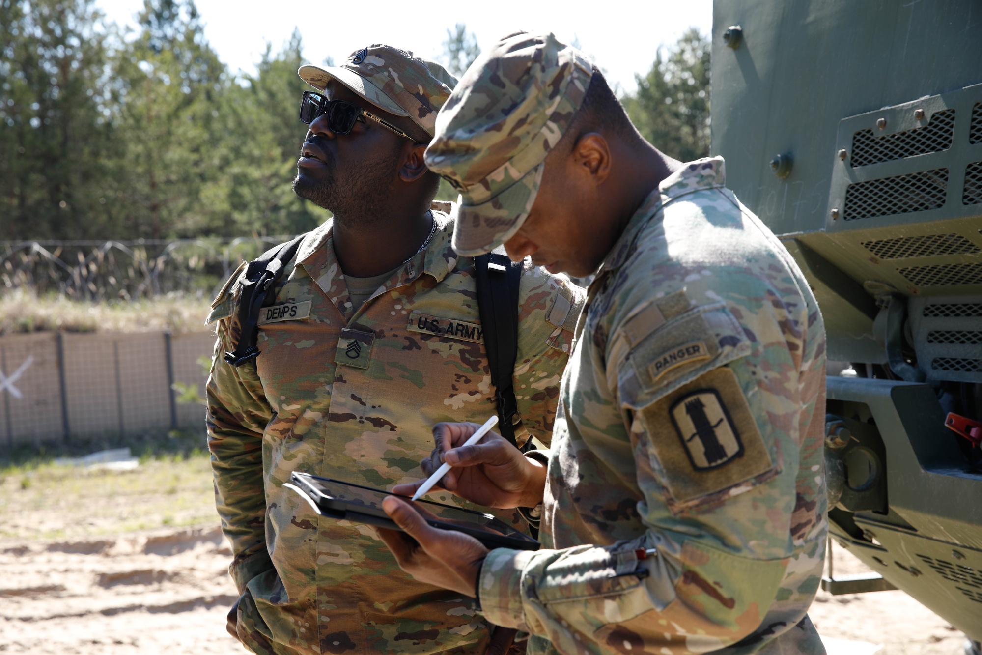DVIDS - Images - 1-182nd FA conduct maintenance of Preposition