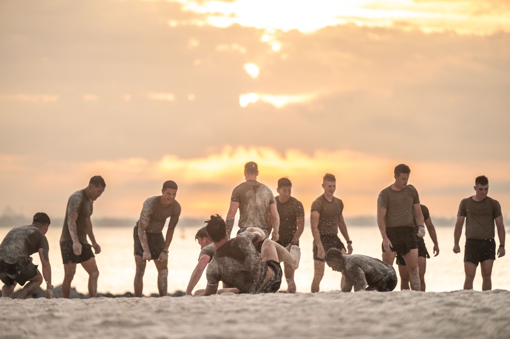 Special Warfare Students Train on the Beach