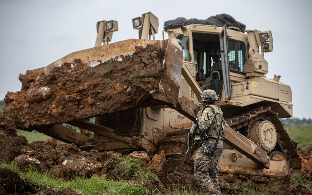 Engineers Shape the Battlefield [Combined Resolve 18]