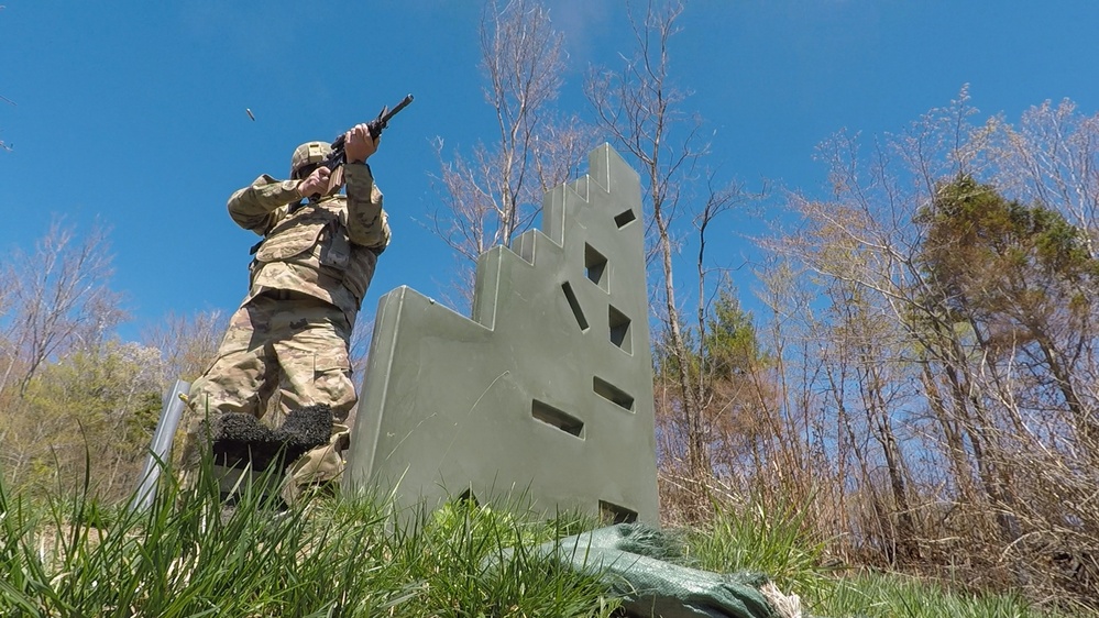 Vermont Engineers Perform M4 Carbine IWQ