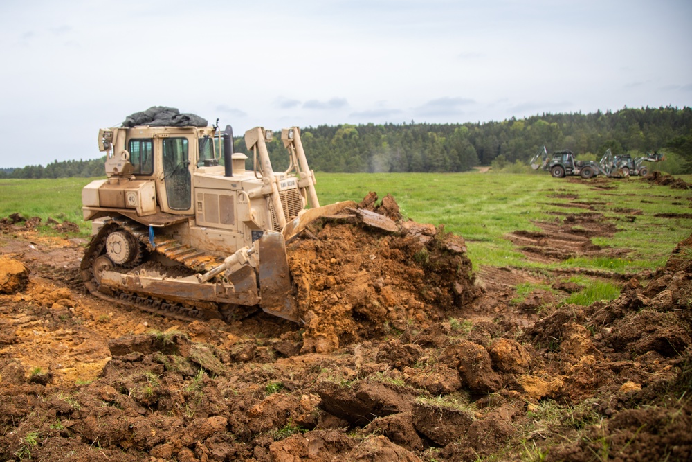 8th BEB Constructs Downrange During Combined Resolve 18