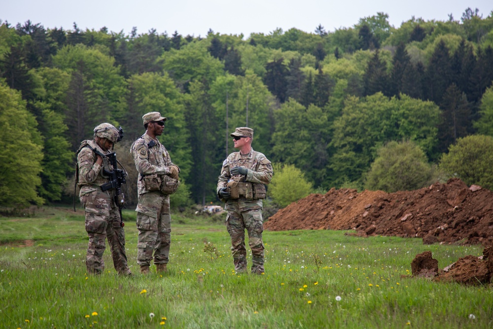 8th BEB Constructs Downrange During Combined Resolve 18