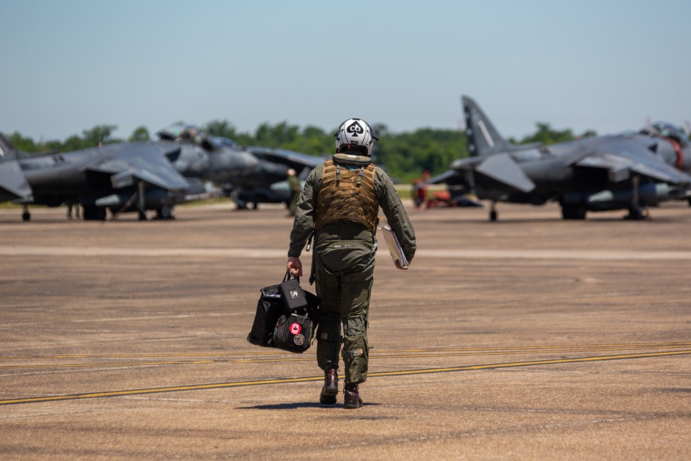 Ace of Spades provide close-air support during Exercise Southern Strike 2023