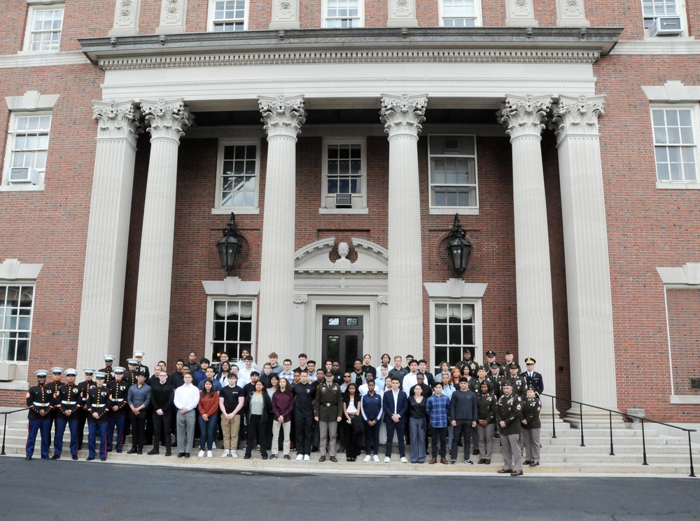 Army Reserve senior leader helps Our Community Salutes, FDU welcome enlistees