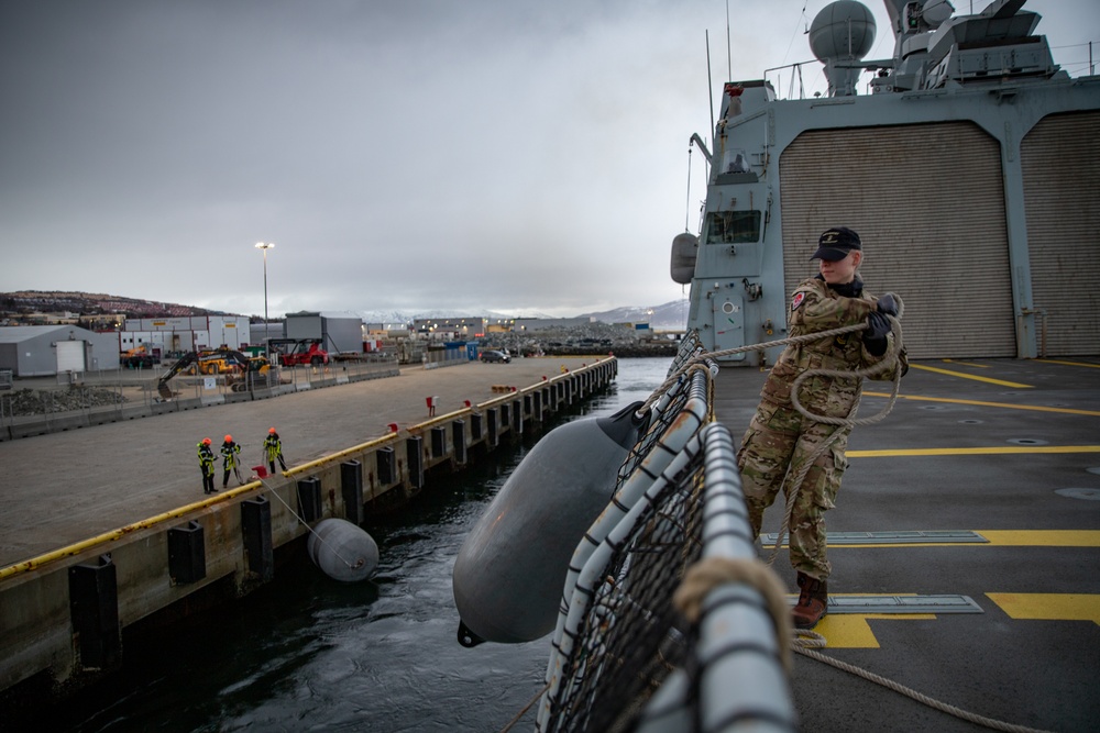 HDMS Esbern Snare (F342) joins exercise Formidable Shield 2023