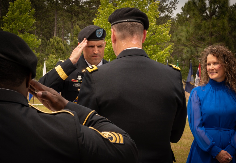 USARCENT Chief of Staff Retires during ceremony