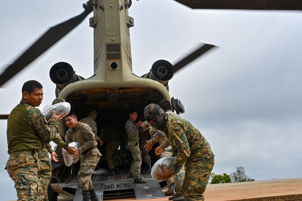 JTF-Bravo hones its airlift capabilities during KBT 23