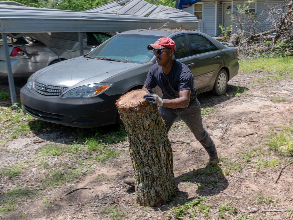 Red Dirt Sailors Respond to Disaster