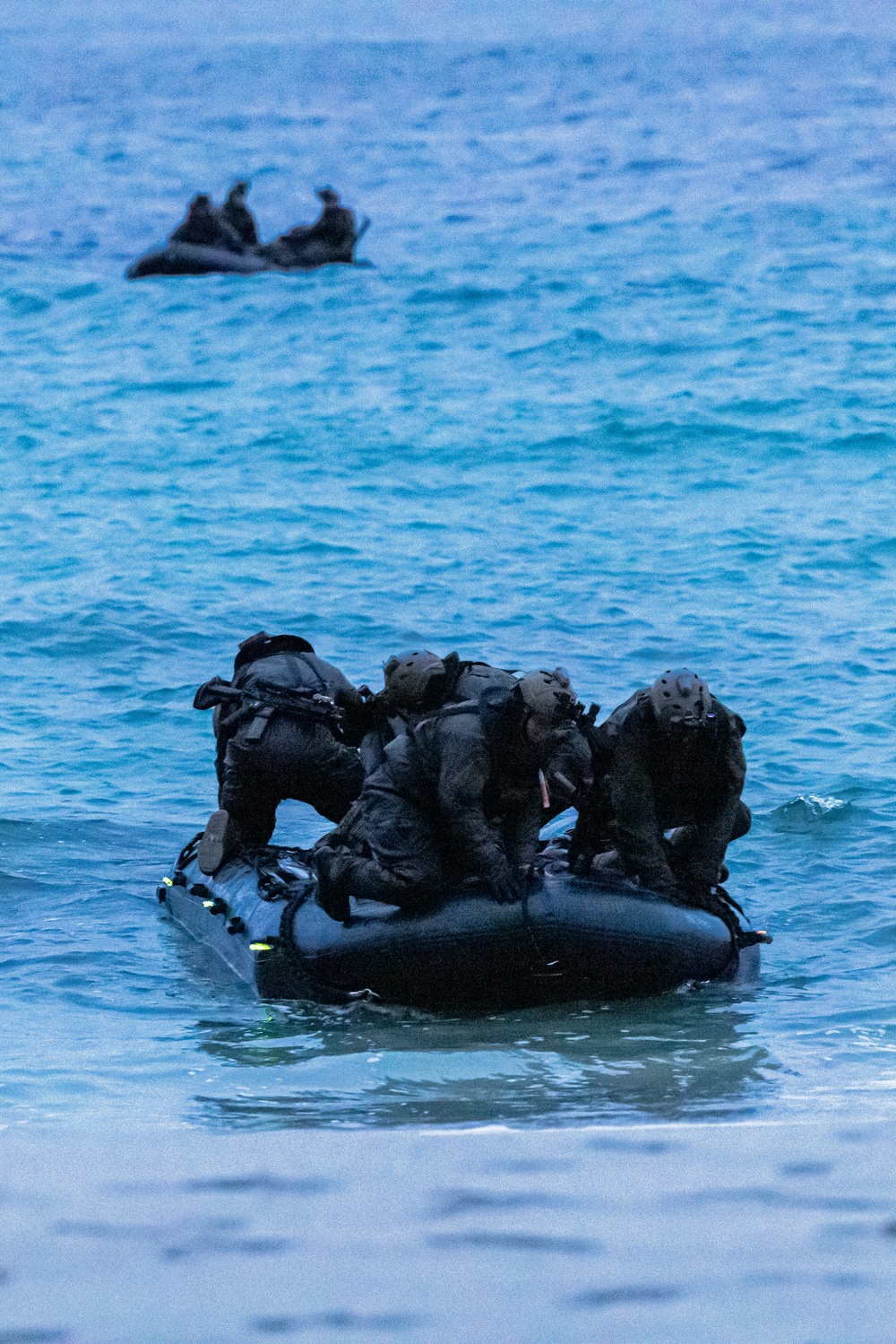 Force Reconnaissance Company Conducts An Amphibious Landing during Formidable Shield 23