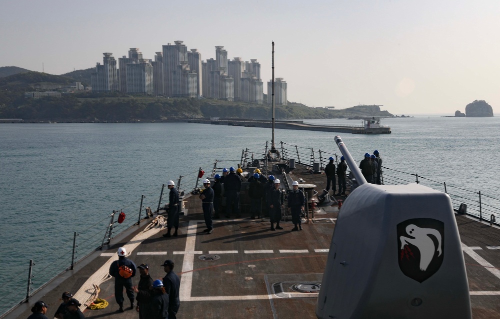 USS Milius (DDG 69) Conducts Port Visit in Busan, Republic of Korea