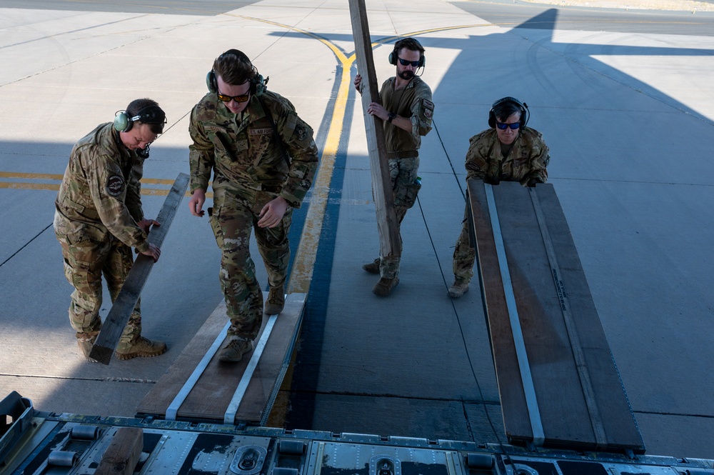 Where we’re going we don’t need runways: Combat offload training