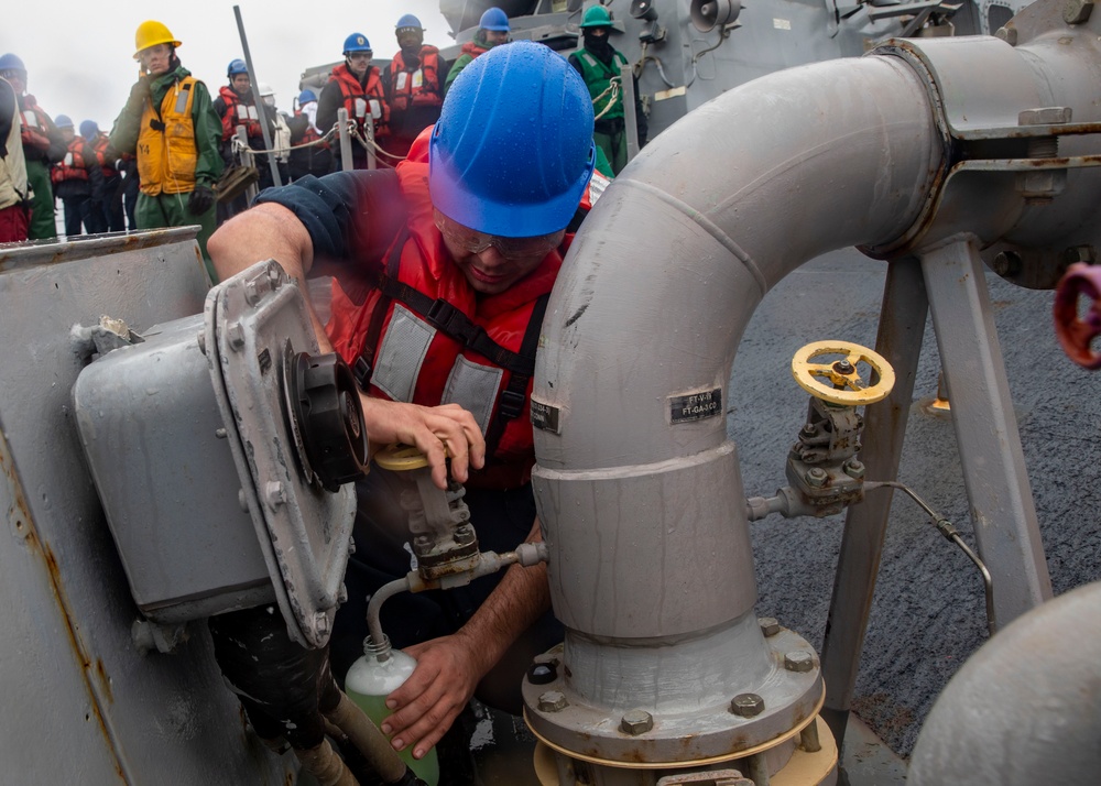 USS John Finn Conducts Replenishment-at-Sea with USNS Wally Schirra