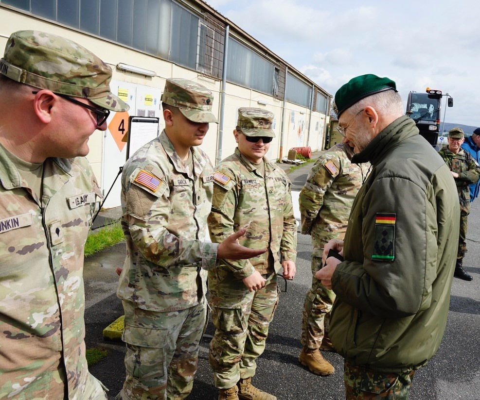 U.S. Army Garrison Wiesbaden and Bundeswehr State Command Hessen: Day of camaraderie and information exchange