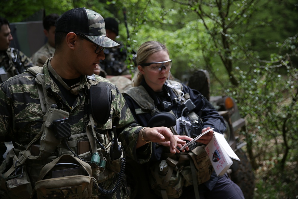 U.S. Soldiers Conduct Fire Mission